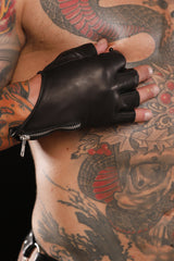 Chokehold Leather Gloves